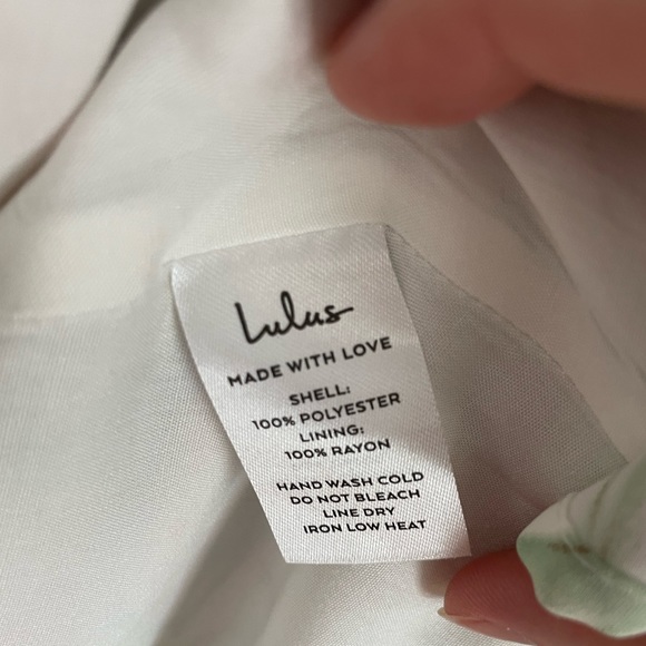 Lulu’s Thriving Moment White Floral Print Puff Sleeve Cutout Midi Dress, Medium - Picture 15 of 16